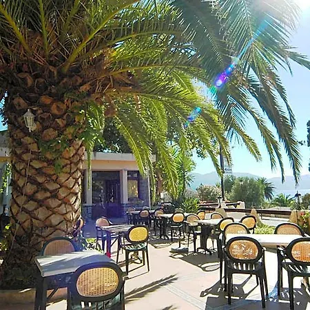 Entire House - 4 People 350 M From The Sea 2* Casaglione